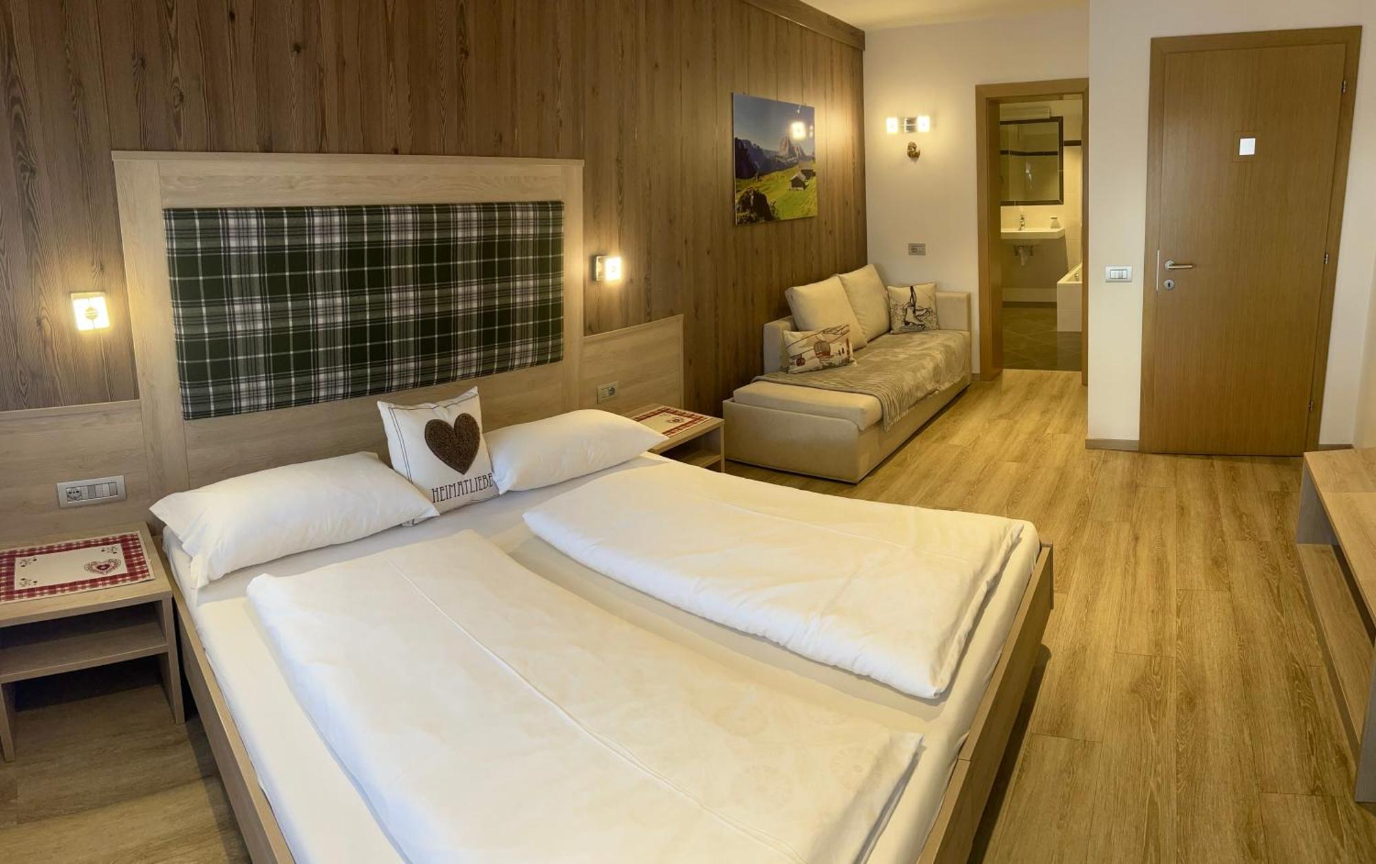 Residence Ravisa Dolomites Selva di Val Gardena Luaran gambar